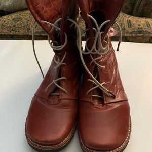Women's Red Sergio Tomani Leather Boots Size 38 Grunge Goth